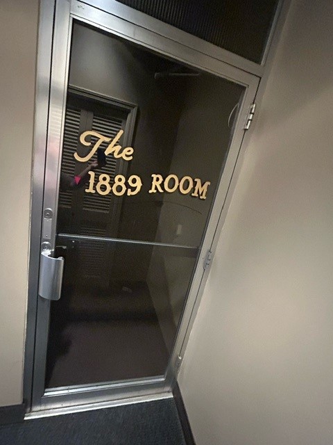 101 North Hart Street - 1889 Room